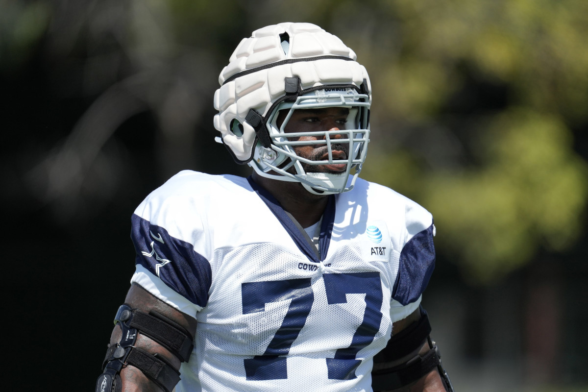 Tyron Smith